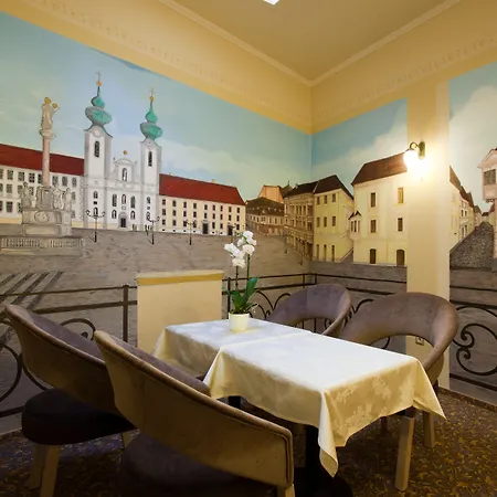 ホテル Barokk Promenad ジュール