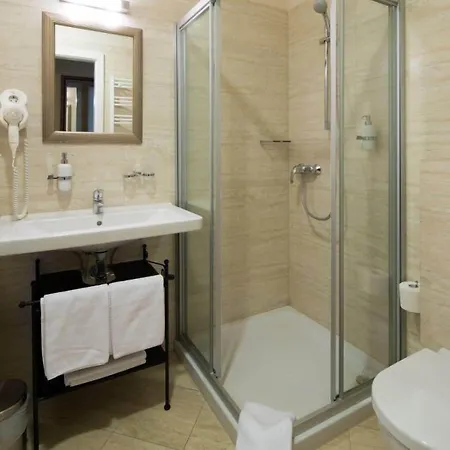 ホテル Barokk Promenad ジュール