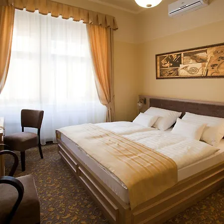 Barokk Promenad Hotel